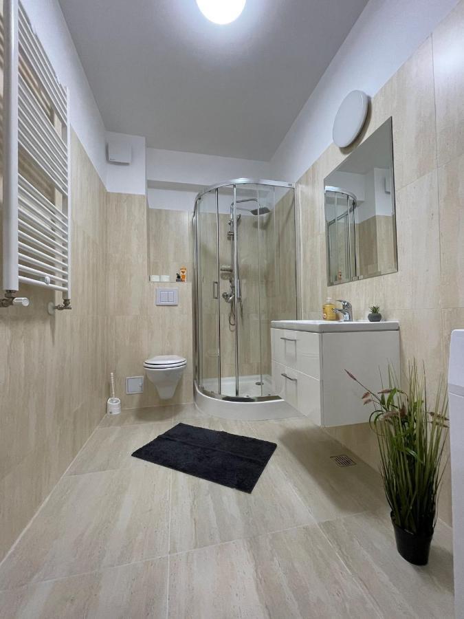 Luxury Q Residence Near Palas Mall ヤシ エクステリア 写真
